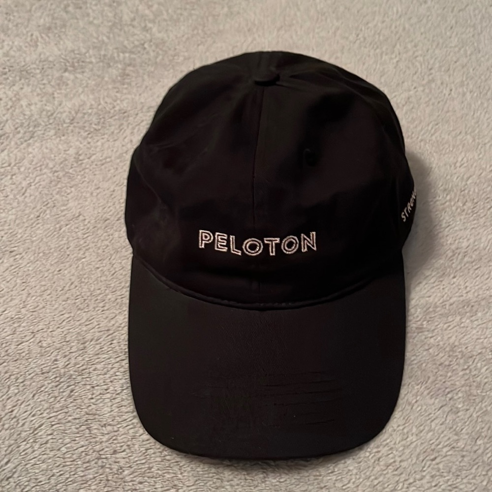 Peloton hat
